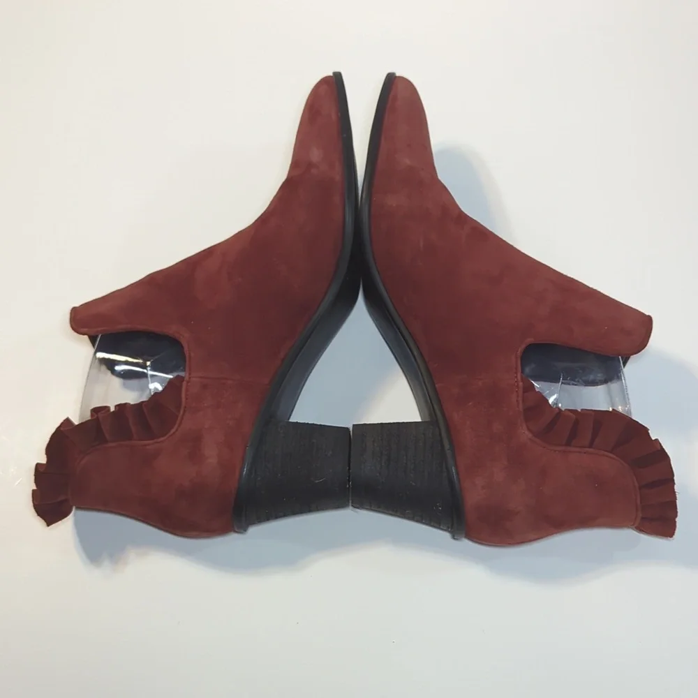 Lori Goldstein Sydney Ruffle Detail Ankle Booties Size 8